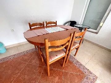 Vodice 1-Bedroom Apartment for 4 with Parking