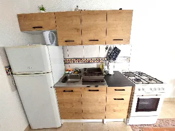 Vodice 1-Bedroom Apartment for 4 with Parking