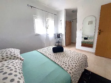 Vodice 1-Bedroom Apartment for 4 with Parking