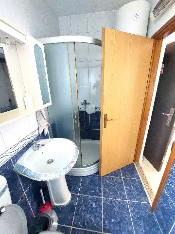 Vodice 1-Bedroom Apartment for 4 with Parking