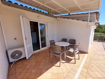 2-Bedroom Apartment in Primošten for Up to 5 Guests