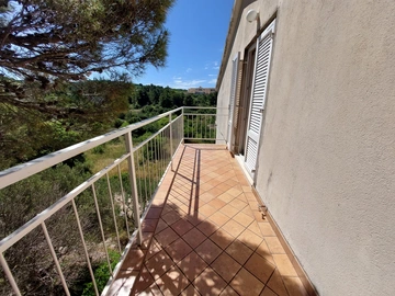 2-Bedroom Apartment in Primošten for Up to 5 Guests