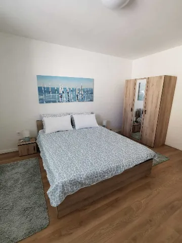 Two-Bedroom Apartment in Šibenik (Sleeps 4)