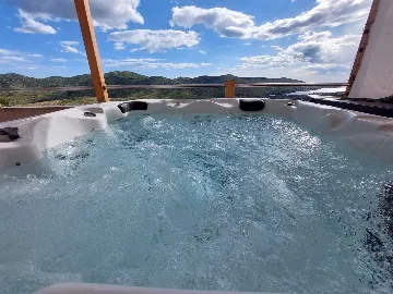 Grebaštica 2-Bedroom Apartment for 4 Guests