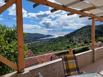 Grebaštica 2-Bedroom Apartment for 4 Guests