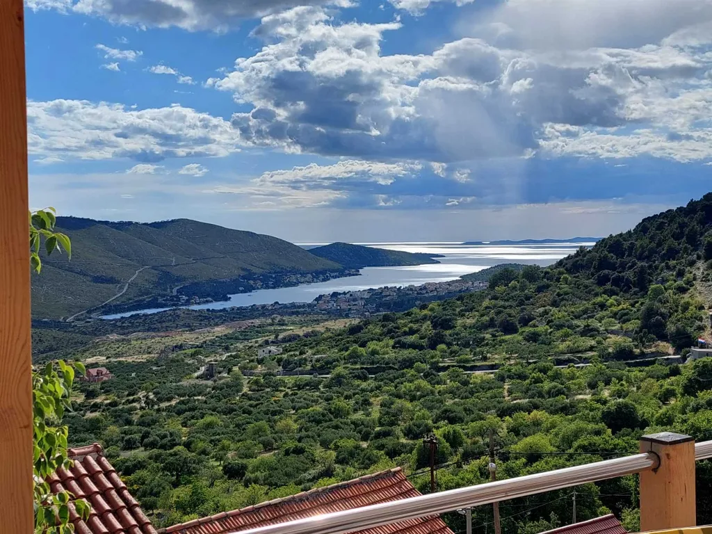 Grebaštica 2-Bedroom Apartment for 4 Guests