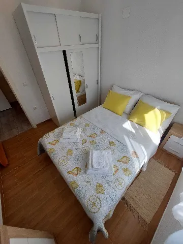 Grebaštica 2-Bedroom Apartment for 4 Guests