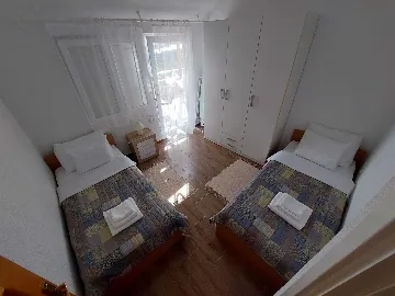 Grebaštica 2-Bedroom Apartment for 4 Guests