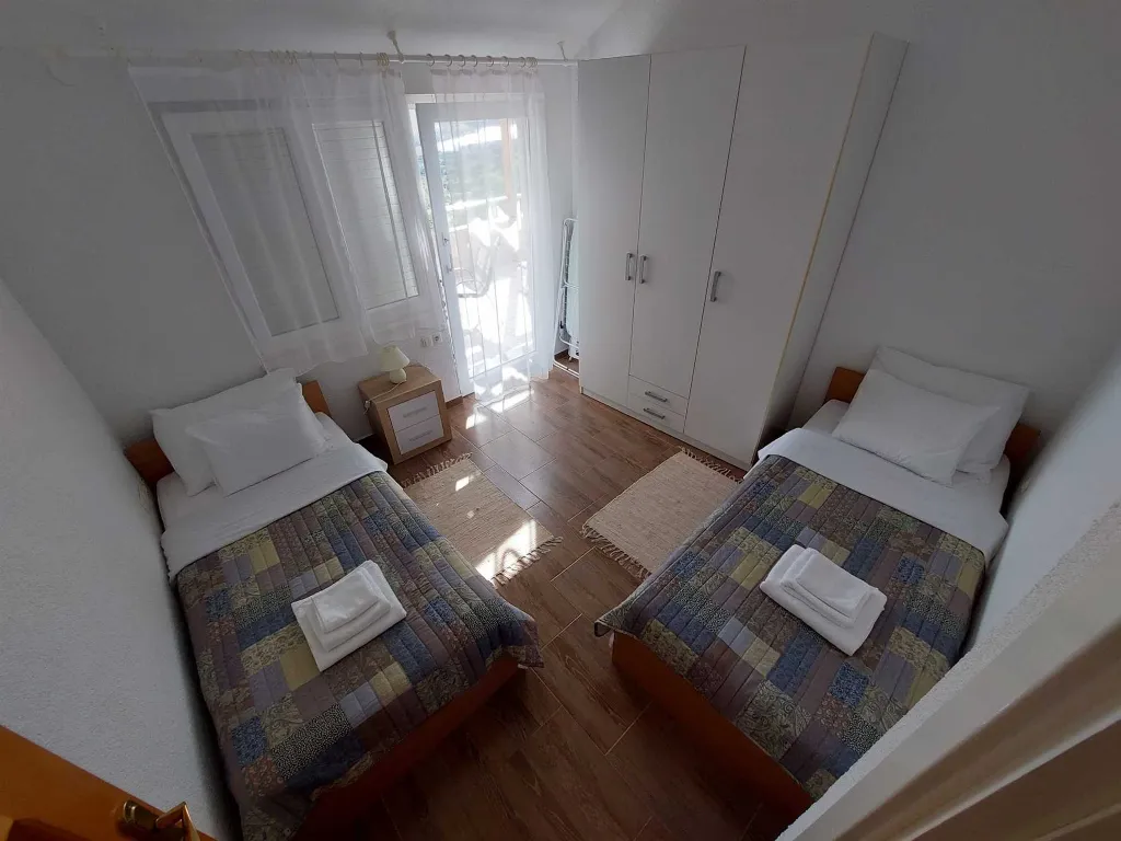 Grebaštica 2-Bedroom Apartment for 4 Guests