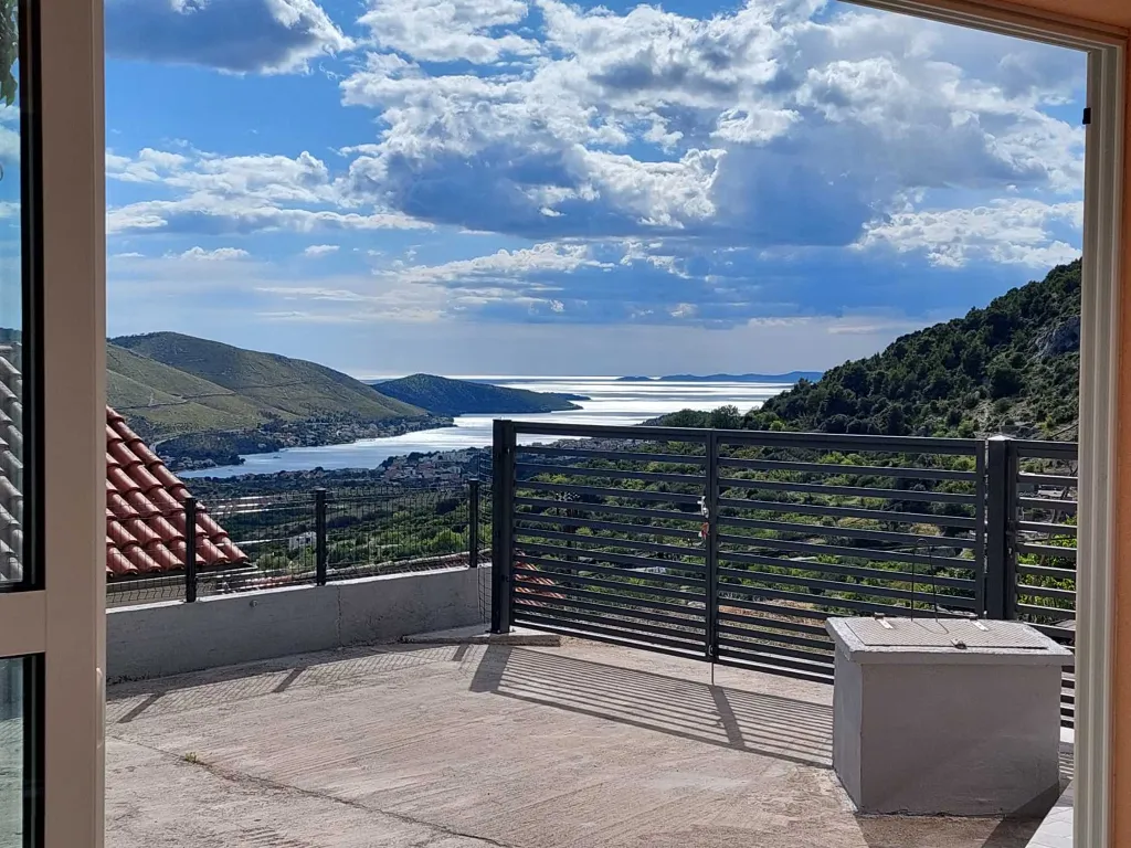 Grebaštica 2-Bedroom Apartment for 4 Guests