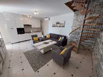Grebaštica 2-Bedroom Apartment for 4 Guests