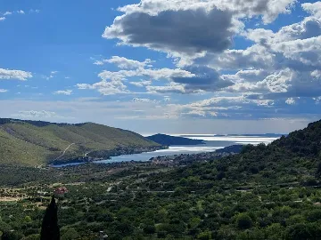 Grebaštica 2-Bedroom Apartment for 4 Guests