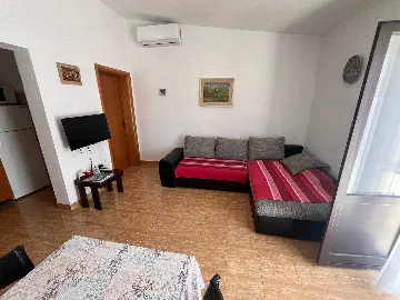1-Bedroom Apartment in Vodice for 4 Guests
