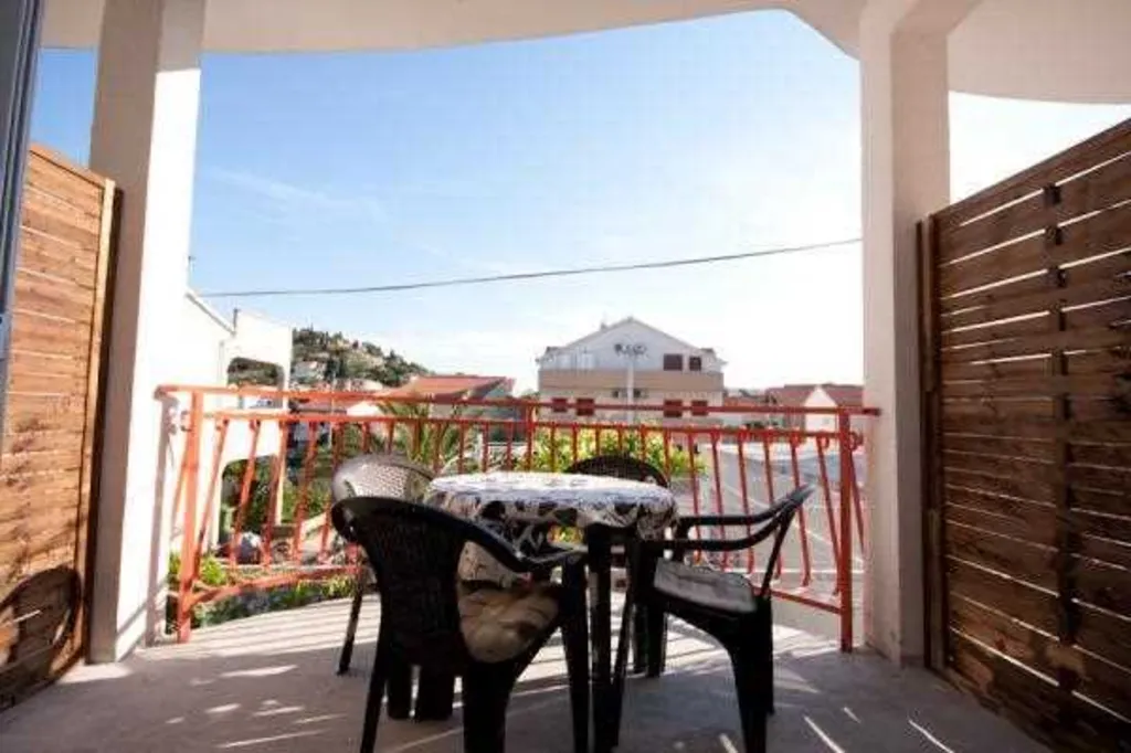 One-Bedroom Apartment in Tribunj for Up to 4 Guests