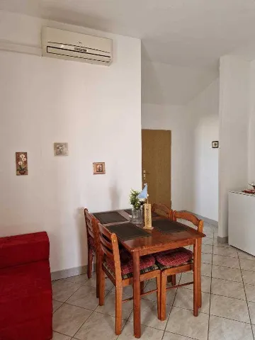 Tribunj One-Bedroom Apartment for Up to 4 Guests