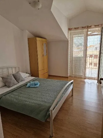 Tribunj One-Bedroom Apartment for Up to 4 Guests