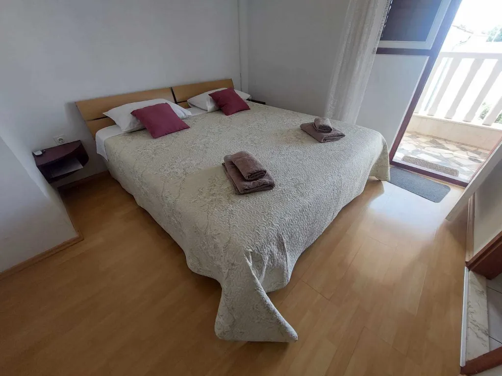 Studio Apartment in Rogoznica for 1 Guest