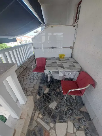 Studio Apartment in Rogoznica for 1 Guest