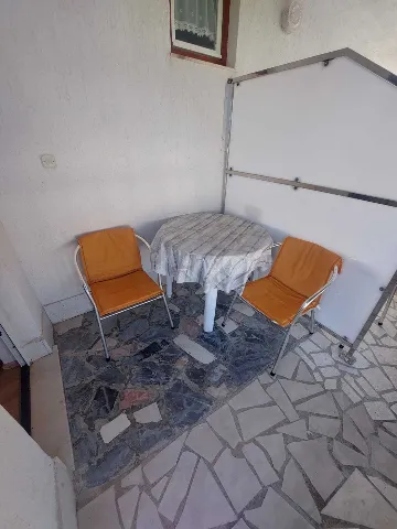 Rogoznica Two-Bedroom Apartment for 4 Guests