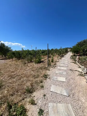 Holiday House in Šibenik for 4 Guests with Parking