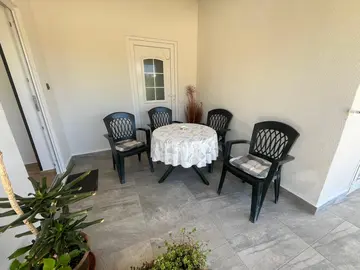 Holiday House in Šibenik for 4 Guests with Parking