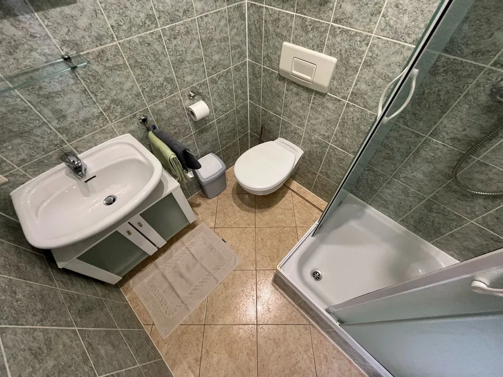 Vodice 2-Bedroom Apartment for up to 4 Guests