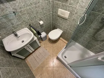 Vodice 2-Bedroom Apartment for up to 4 Guests