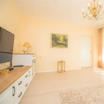 Apartment for 4 Guests with Parking in Šibenik
