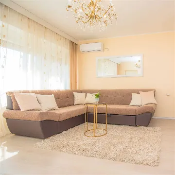 Apartment for 4 Guests with Parking in Šibenik