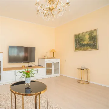 Apartment for 4 Guests with Parking in Šibenik