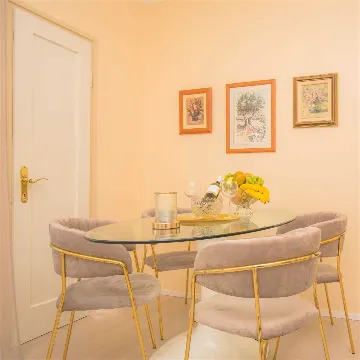 Apartment for 4 Guests with Parking in Šibenik