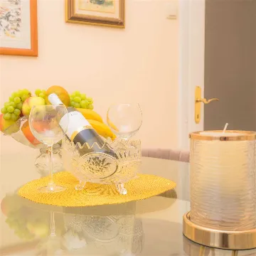 Apartment for 4 Guests with Parking in Šibenik