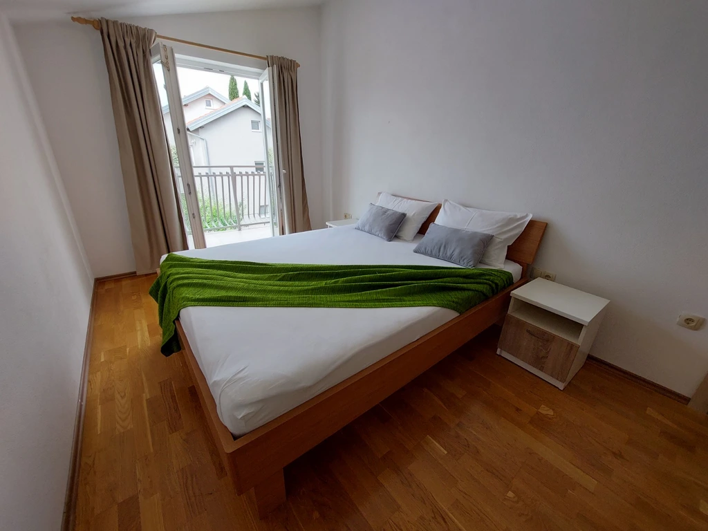 2-Bedroom Apartment in Vodice for Up to 4