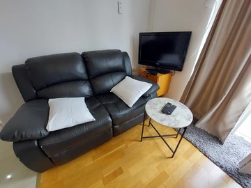 2-Bedroom Apartment in Vodice for Up to 4