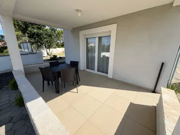 Three-Guest Apartment in Tribunj