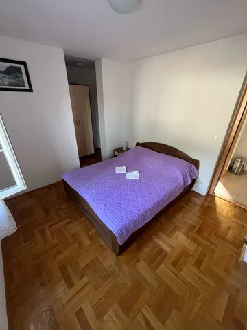 Three-Guest Apartment in Tribunj