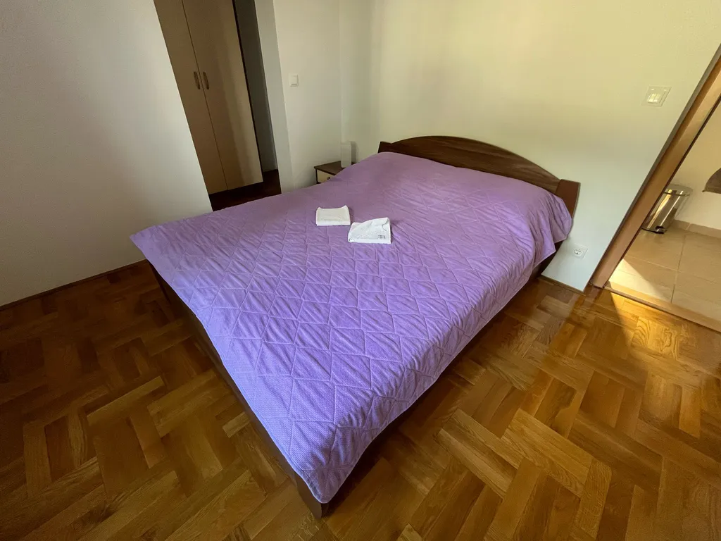 Three-Guest Apartment in Tribunj