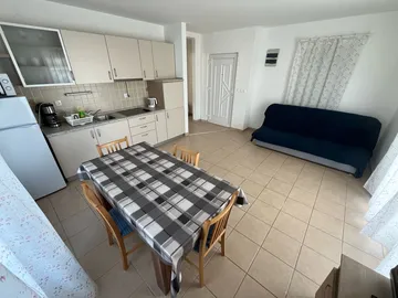 Three-Guest Apartment in Tribunj