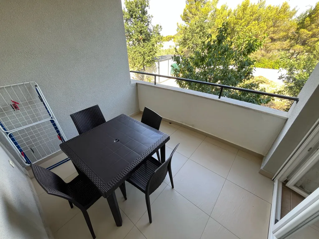 Tribunj Apartment for 5 Guests
