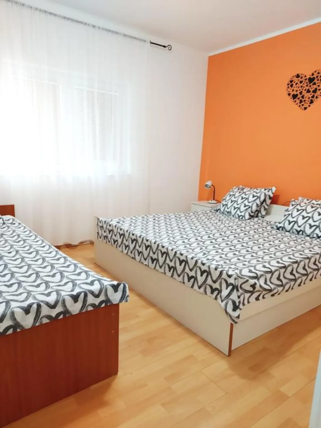 2-Bedroom Apartment in Privlaka for Up to 5