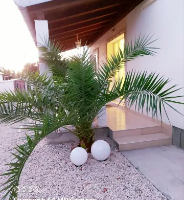 2-Bedroom Apartment in Privlaka for Up to 5