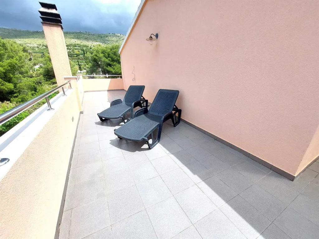Two-Bedroom Apartment in Šibenik for 6 Guests
