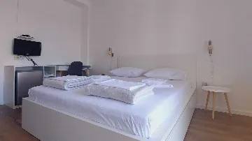 Primošten Room for 2 with Parking