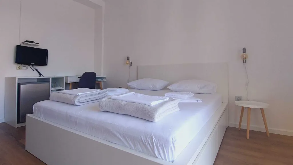 Primošten Room for 2 with Parking