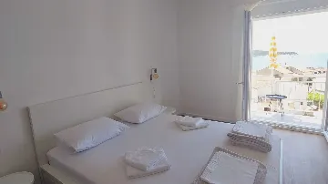 Room with Parking in Primošten for 2 Guests