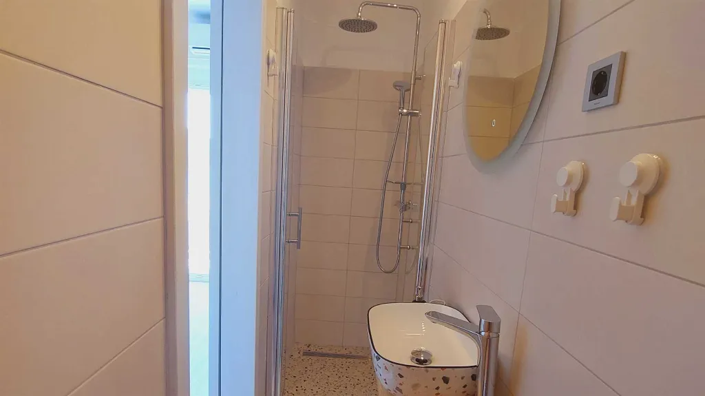 Room with Parking in Primošten for 2 Guests