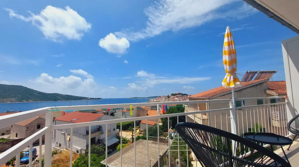 Room with Parking in Primošten for 2 Guests