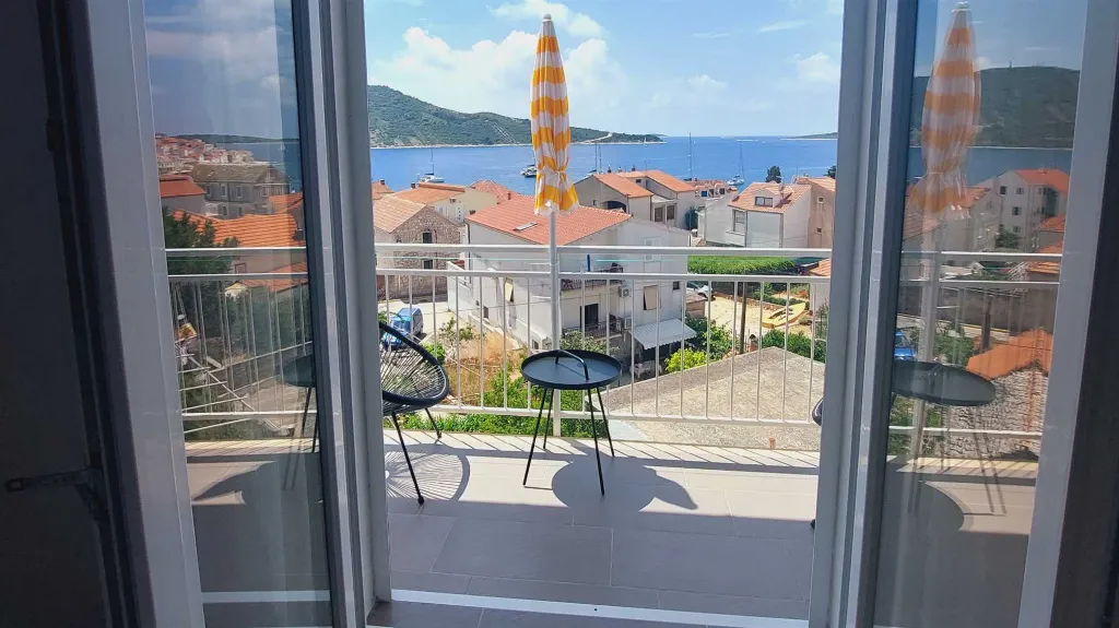 Room with Parking in Primošten for 2 Guests