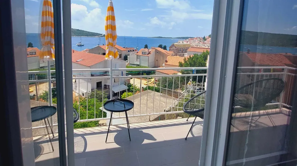 Room with Parking in Primošten for 2 Guests