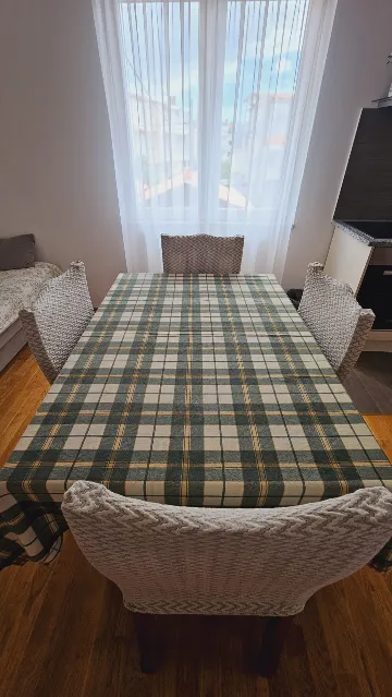 2-Bedroom Apartment in Primošten with Parking